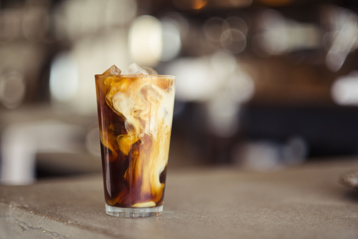 Simboluri în cafea: dicționar de semne și semnificații